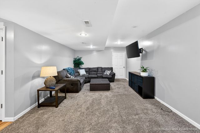 25815 W Hilltop Drive, Ingleside, IL 60041