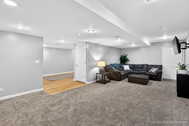 25815 W Hilltop Drive, Ingleside, IL 60041