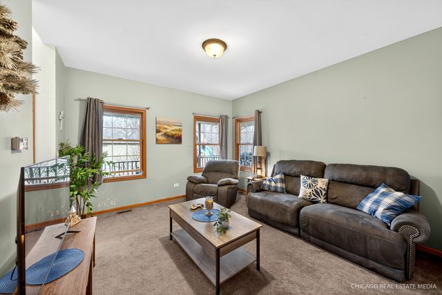 25815 W Hilltop Drive, Ingleside, IL 60041