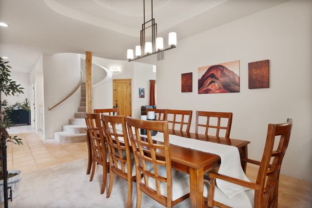 6604 Paddington, Albuquerque, NM 87111