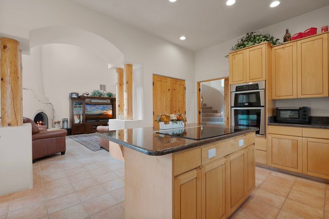 6604 Paddington, Albuquerque, NM 87111