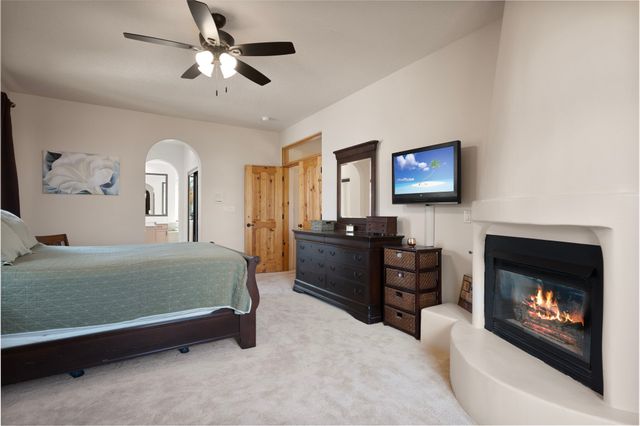 6604 Paddington, Albuquerque, NM 87111