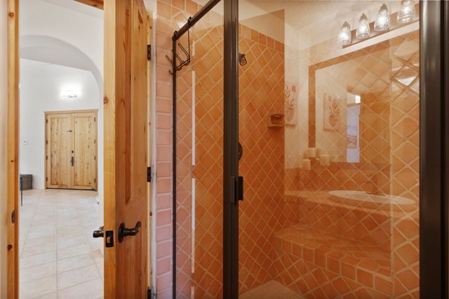 6604 Paddington, Albuquerque, NM 87111