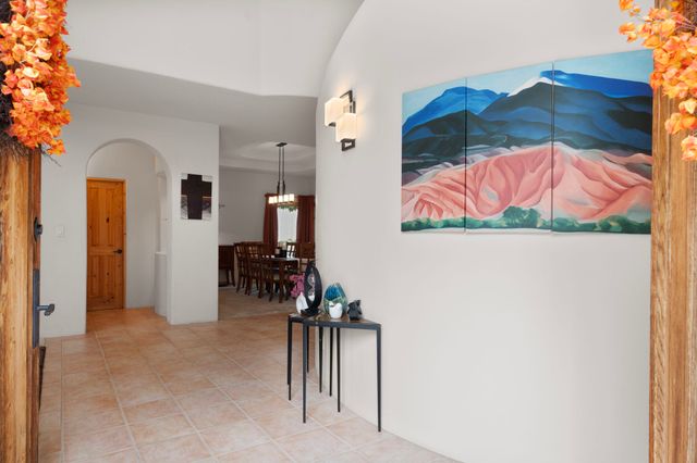 6604 Paddington, Albuquerque, NM 87111