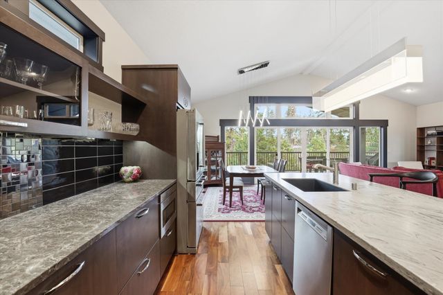 2121 E Cherrytree Ln, Spokane, WA 99203