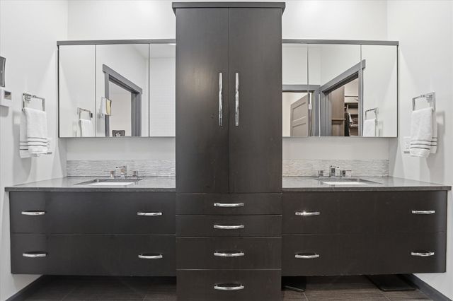 2121 E Cherrytree Ln, Spokane, WA 99203