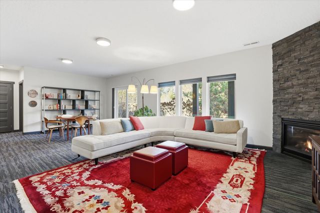 2121 E Cherrytree Ln, Spokane, WA 99203