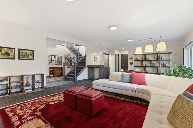 2121 E Cherrytree Ln, Spokane, WA 99203