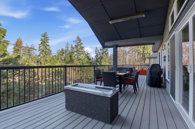 2121 E Cherrytree Ln, Spokane, WA 99203