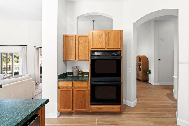 5825 HAWKWOOD COURT, Lithia, FL 33547