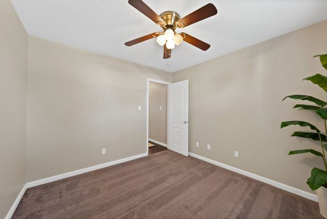 6005 Powder Wood Lane, Arlington, TX 76018