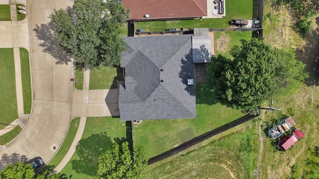 6005 Powder Wood Lane, Arlington, TX 76018