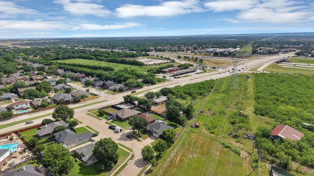 6005 Powder Wood Lane, Arlington, TX 76018