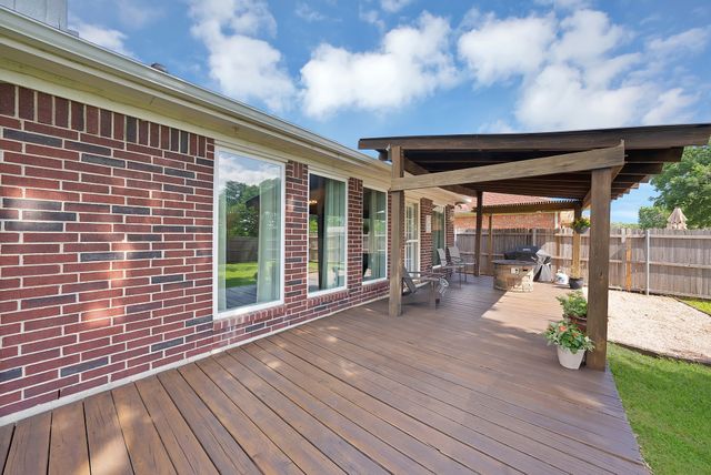 6005 Powder Wood Lane, Arlington, TX 76018