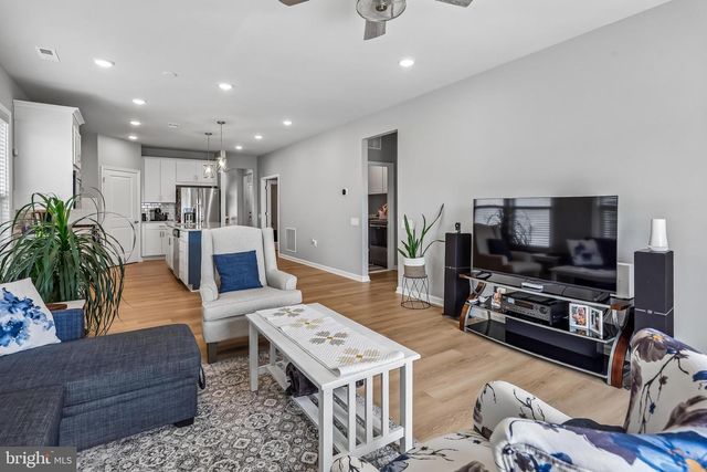 6470 PURPLE ASTER LN, Haymarket, VA 20169