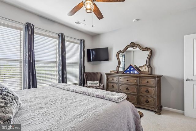 6470 PURPLE ASTER LN, Haymarket, VA 20169