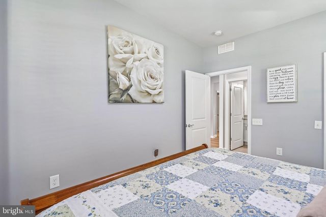 6470 PURPLE ASTER LN, Haymarket, VA 20169