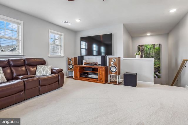 6470 PURPLE ASTER LN, Haymarket, VA 20169