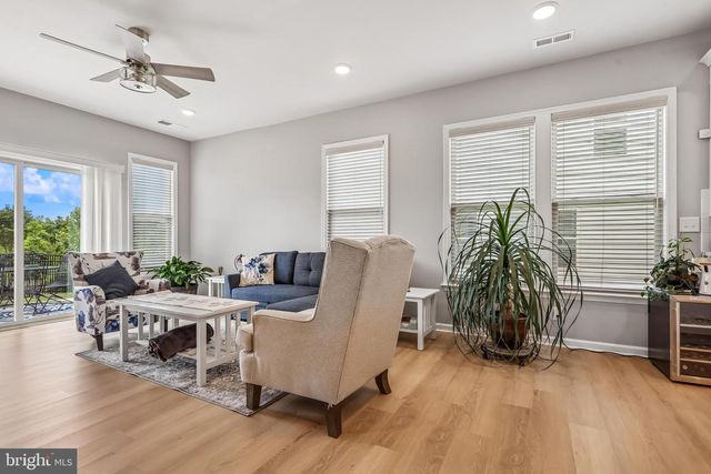 6470 PURPLE ASTER LN, Haymarket, VA 20169