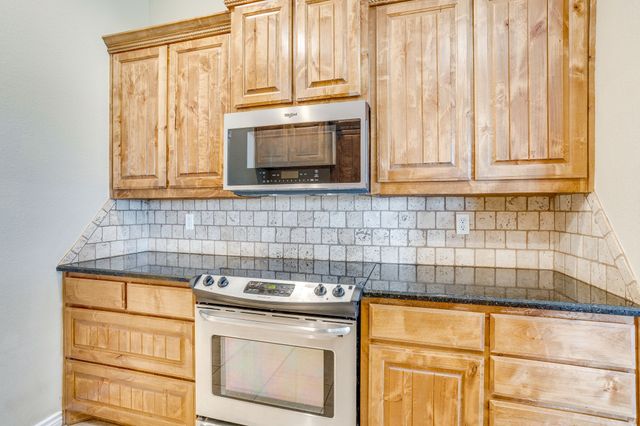 155 Cornerstone Lane, Springtown, TX 76082