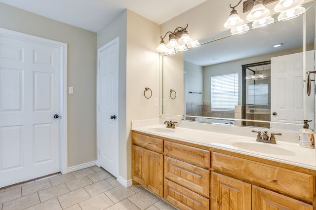 155 Cornerstone Lane, Springtown, TX 76082