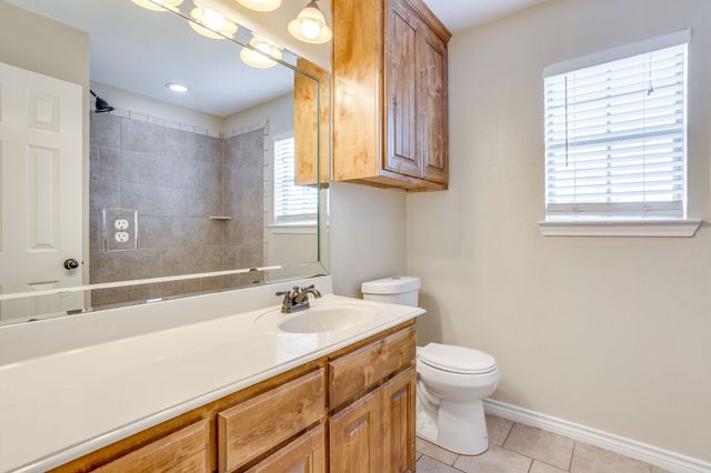 155 Cornerstone Lane, Springtown, TX 76082