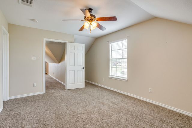 155 Cornerstone Lane, Springtown, TX 76082