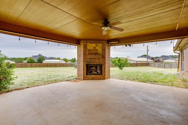 155 Cornerstone Lane, Springtown, TX 76082