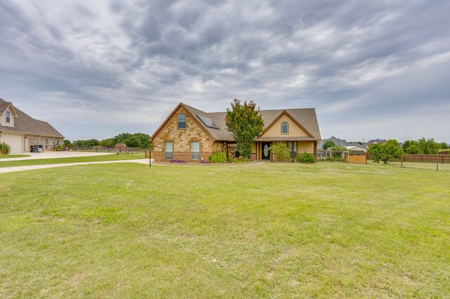 155 Cornerstone Lane, Springtown, TX 76082