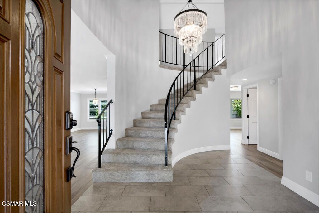 Image 6 of property listing at 3374 Onyx Circle, Simi Valley, CA 93063