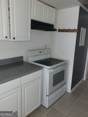 6330 Holcomb Way B, Peachtree Corners, GA 30092