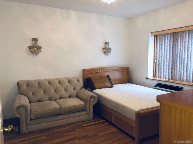 42-31 Colden Street F3EG, Flushing, NY 11355