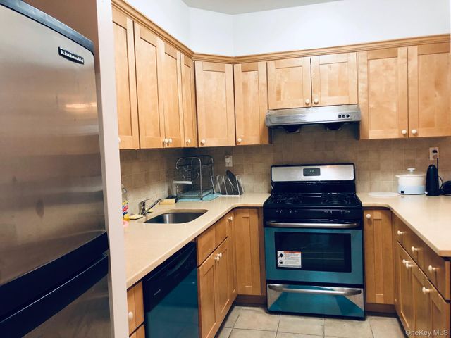 42-31 Colden Street F3EG, Flushing, NY 11355
