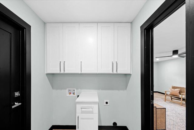 7006 Whispering Creek DR, Austin, TX 78736