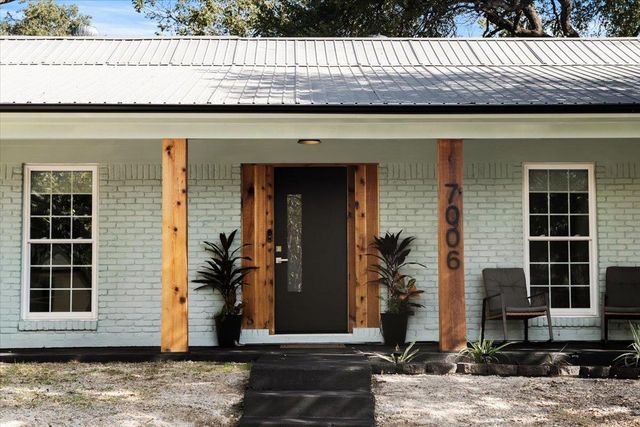 7006 Whispering Creek DR, Austin, TX 78736