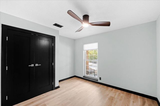 7006 Whispering Creek DR, Austin, TX 78736