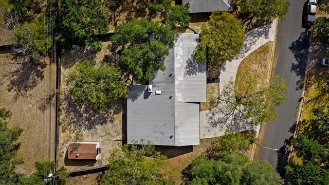 7006 Whispering Creek DR, Austin, TX 78736