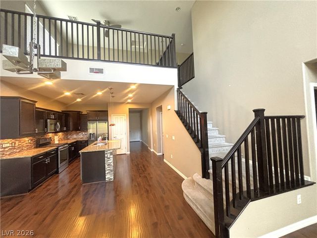 5704 Shadow Bend Drive, Las Vegas, NV 89135