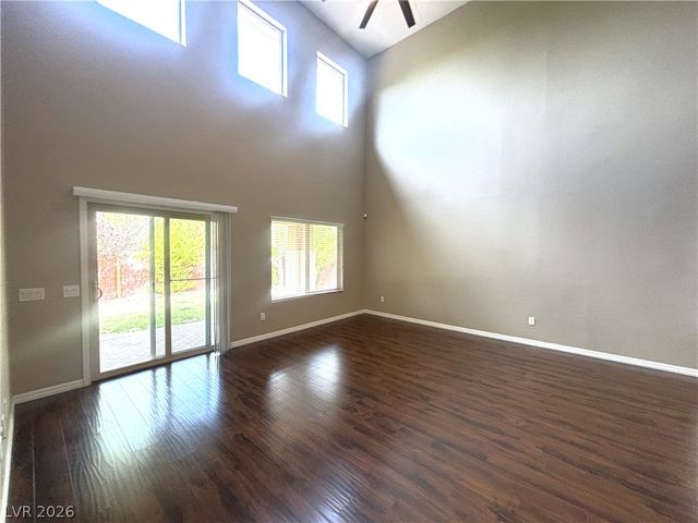 5704 Shadow Bend Drive, Las Vegas, NV 89135
