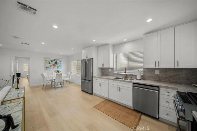 23817 Victory Boulevard, West Hills, CA 91307