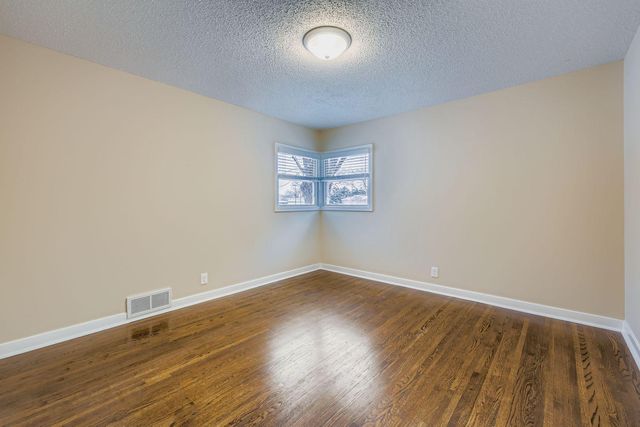 2265 Kentucky Lane, Saint Louis Park, MN 55426