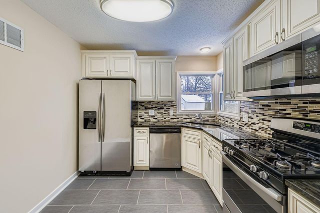 2265 Kentucky Lane, Saint Louis Park, MN 55426