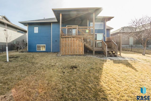 2021 S Haraldson Ave Avenue, Sioux Falls, SD 57106