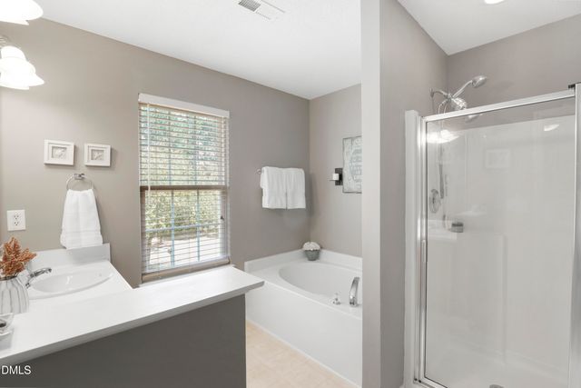 142 Cline Falls Drive, Holly Springs, NC 27540