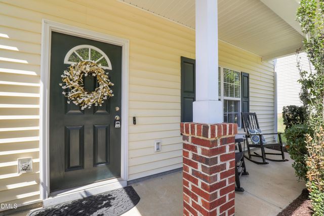 142 Cline Falls Drive, Holly Springs, NC 27540