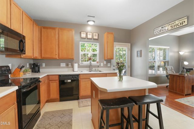 142 Cline Falls Drive, Holly Springs, NC 27540