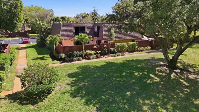 2734 SW 15th Street, Deerfield Beach, FL 33442