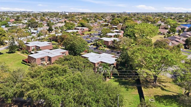 2734 SW 15th Street, Deerfield Beach, FL 33442