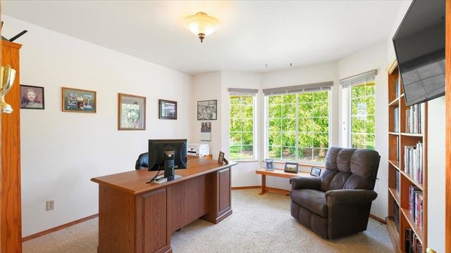 304 E Burk Rd, Colbert, WA 99005