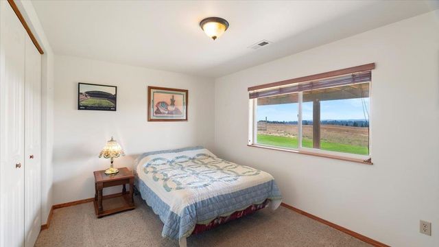 304 E Burk Rd, Colbert, WA 99005